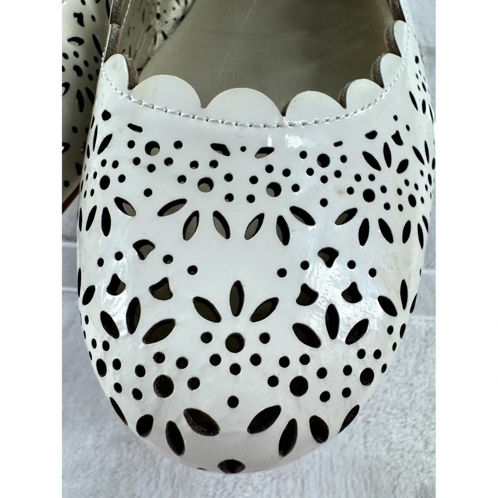 Coach Metallic Carsin Laser Cut Ballet Flats Women's 7.5b White Floral Round Toe